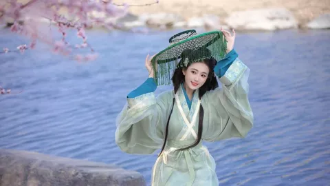 女生遭同学殴打13次